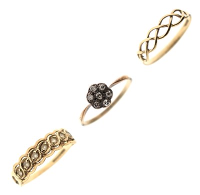 Lot 41 - Two 9ct gold dress rings and a diamond cluster ring
