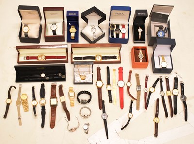 Lot 204 - Collection of fashion watches