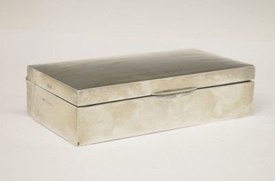 Lot 215 - George V silver table top box