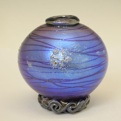 Lot 548 - Colin Heaney for Cape Byron Hot Glass Studio - Australian iridescent glass vase