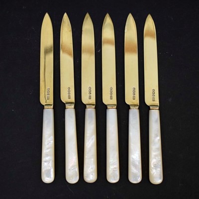 Lot 285 - Set of six Victorian silver bladed fruit knives with mother-of-pearl handles