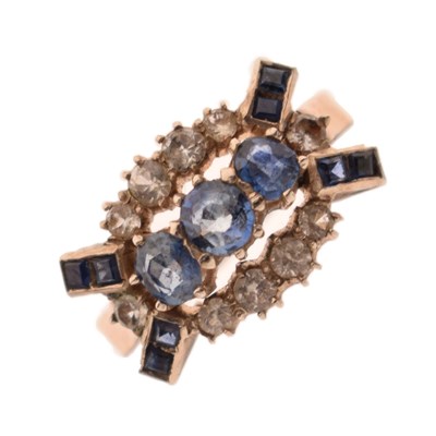 Lot 27 - Sapphire and white sapphire yellow and white metal ring