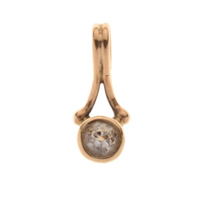 Lot 85 - Diamond 9ct yellow gold pendant