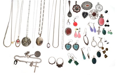 Lot 175 - Collection of silver jewellery, etc