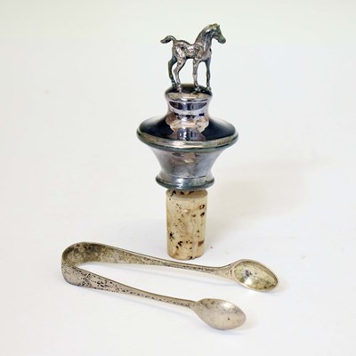 Lot 247 - Silver horse bottle / decanter stopper and pair of silver sugar tongs
