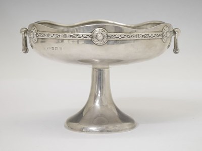 Lot 318 - George V silver pedestal dish