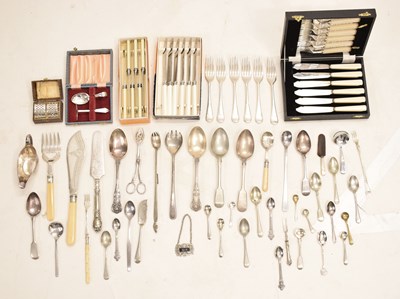 Lot 490 - A collection of silver plate to include Harrods retail flatwear, Rolex spoons etc