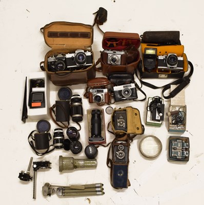 Lot 505 - Collection of vintage cameras and accessories