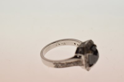 Lot 16 - Black diamond white metal cluster ring