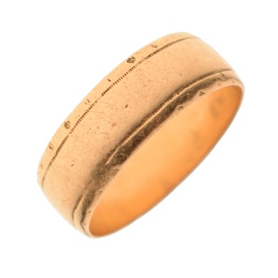 Lot 53 - Late Victorian 18ct gold wedding band