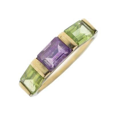 Lot 35 - Peridot and amethyst 9ct gold dress ring