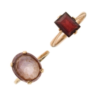 Lot 12 - 9ct gold amethyst dress ring, and a garnet dress ring, stamped '9ct'