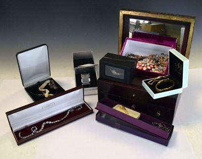 Lot 90 - Lady's costume jewellery and watches