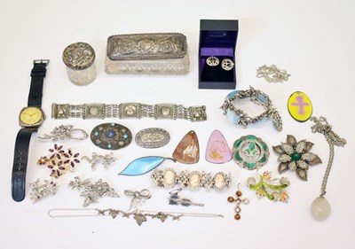 Lot 170 - Assorted silver and costume jewellery inc. David Andersen enamel brooch