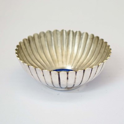 Lot 213 - Elizabeth II silver bowl