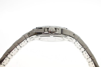 Lot 123 - Concord - Saratoga diamond-set stainless steel bracelet watch, ref. 14.C2.1894
