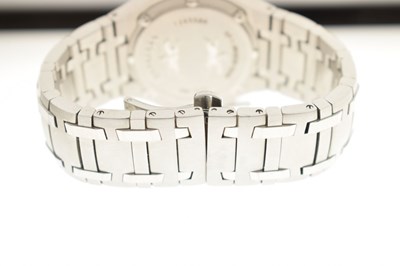Lot 123 - Concord - Saratoga diamond-set stainless steel bracelet watch, ref. 14.C2.1894