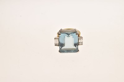 Lot 25 - Large aquamarine and diamond 18ct yellow and white gold ring