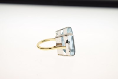 Lot 25 - Large aquamarine and diamond 18ct yellow and white gold ring