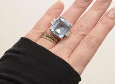 Lot 25 - Large aquamarine and diamond 18ct yellow and white gold ring