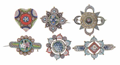 Lot 100 - Six micromosaic brooches