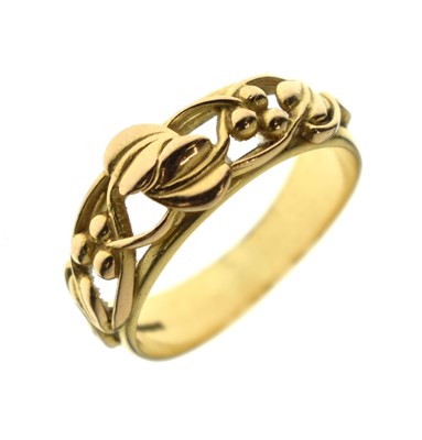 Lot 79 - Clogau 18ct yellow and rose gold Tree of Life ring