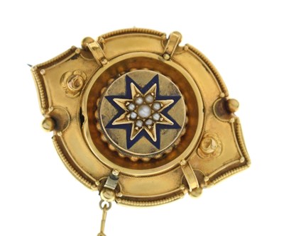 Lot 95 - Victorian enamel and seed pearl mourning brooch (a/f)