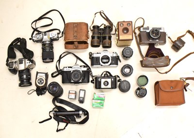 Lot 444 - Collection of vintage cameras, lenses, etc