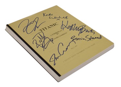 Lot 276 - Titanic (1997) - Autographed movie screenplay
