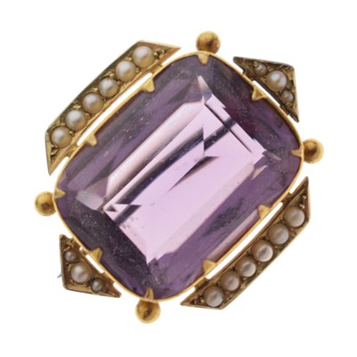 Lot 48 - Late Victorian/Edwardian amethyst seed pearl brooch