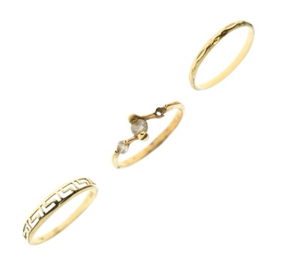 Lot 81 - Greek Key yellow metal dress ring, stamped '585', etc