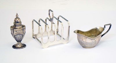 Lot 267 - George VI silver toast rack, etc