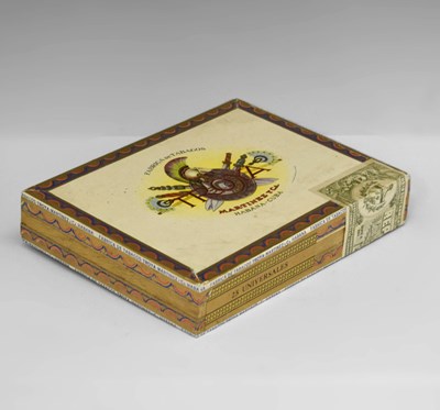 Lot 512 - Fabrica de Tabagos Troysa 'Universales' Martinez y Ca, Habana cigars