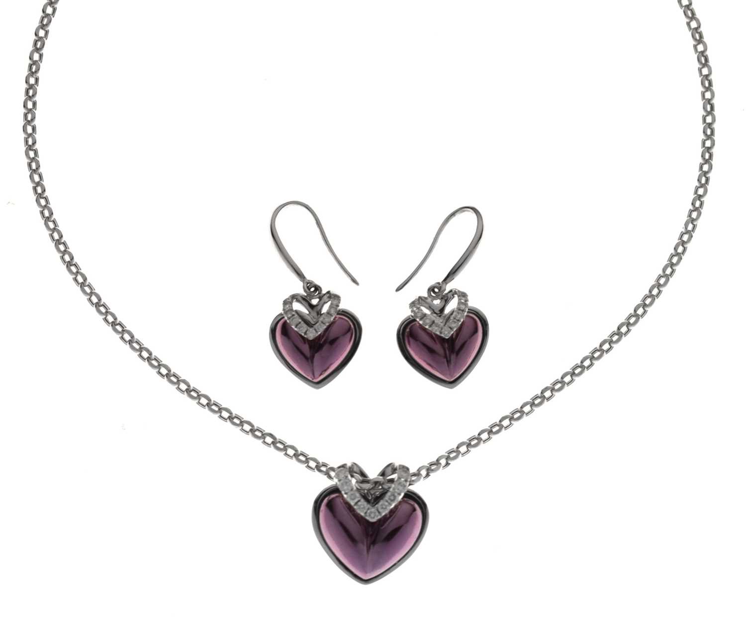 Lot Diamond 'pink' and white gold heart-shaped necklace and earring suite