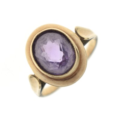 Lot 63 - Amethyst unmarked yellow metal ring