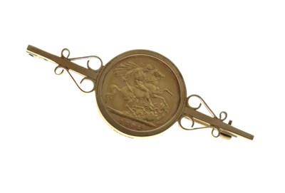 Lot 294 - Victoria gold half sovereign, 1893, in a 9ct gold coin mount brooch