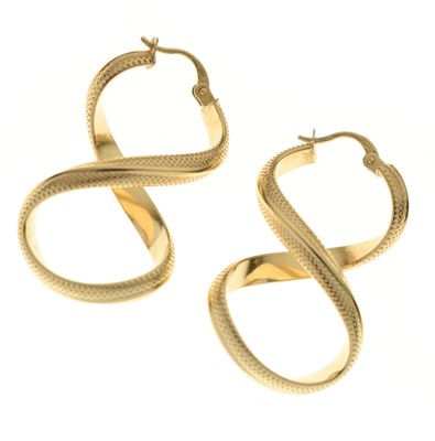 Lot 179 - Pair of 18ct gold textured figure of eight earrings