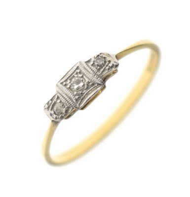 Lot 14 - Art Deco-style diamond three-stone 18ct gold ring