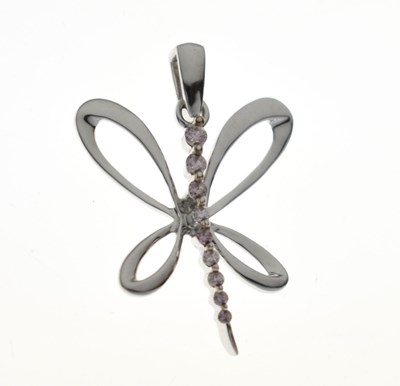 Lot 124 - 9ct white gold dragonfly pendant