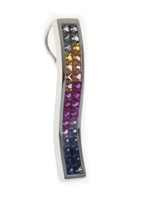 Lot 121 - Rainbow gemstone 9ct white gold pendant