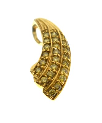 Lot 122 - Yellow diamond multi-stone 9ct gold pendant