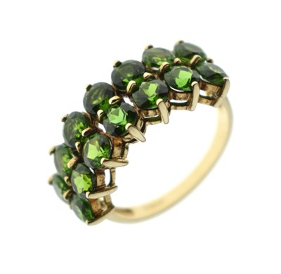 Lot 56 - Chrome diopside multi-stone 9ct gold dress ring