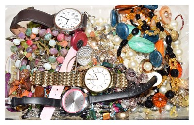 Lot 87 - Quantity of costume jewellery