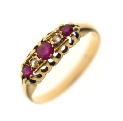 Lot 24 - Victorian/Edwardian ruby and diamond five-stone ring