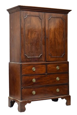 Lot 792 - George III mahogany linen press
