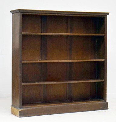 Lot 799 - Early 20th century oak open bookcase