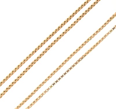 Lot 128 - Yellow metal box link chain necklace