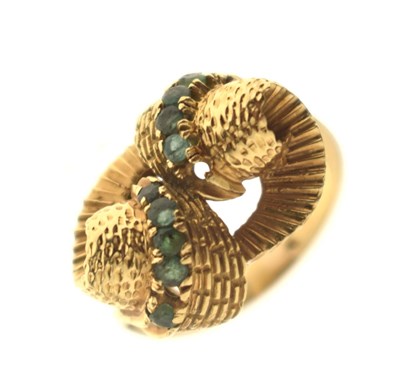 Lot 21 - Continental emerald yellow metal dress ring (a/f)