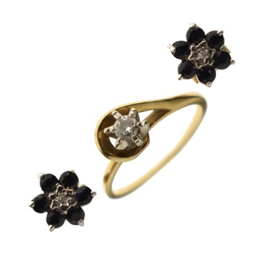 Lot 56 - Single stone diamond yellow metal crossover ring, etc (2)