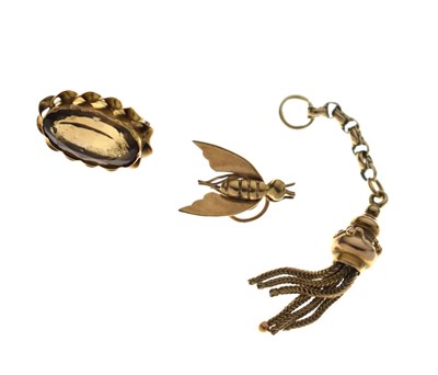Lot 78 - Early 20th 9ct gold dress stud modelled as a fly, etc (3)